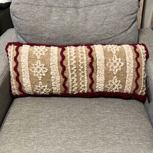 Frati Home Collection Soft Wool Christmas Throw Pillow